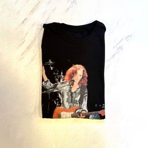Bonnie Raitt Graphic T Shirt